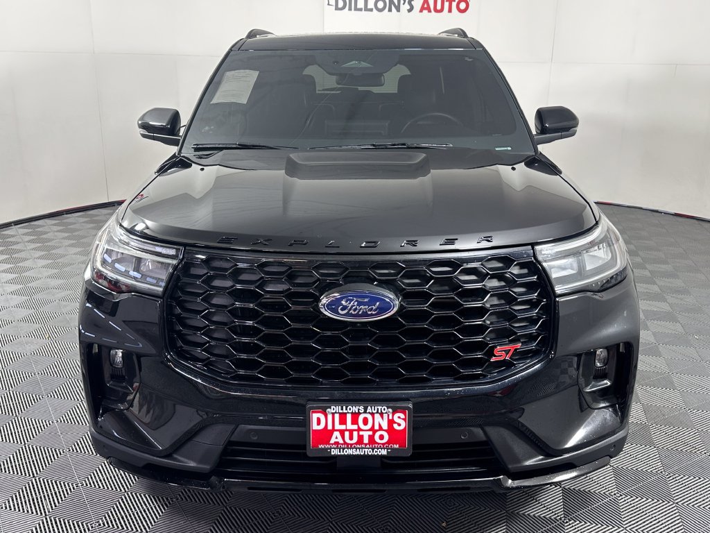 Used 2025 Ford Explorer ST AWD/4WD image 12