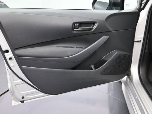 Used 2023 Toyota Corolla LE image 10