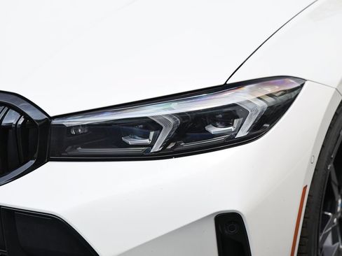 New 2026 BMW 330i Sedan w/ M Sport Package RWD image 11