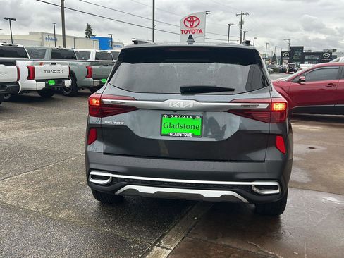 Used 2023 Kia Seltos SX image 7