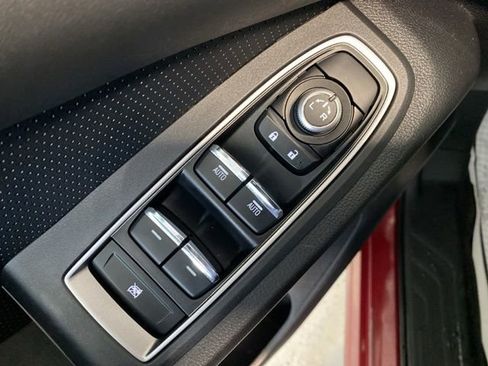 Used 2023 Subaru Ascent Limited AWD/4WD image 11