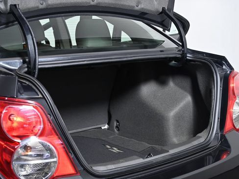 Used 2015 Chevrolet Sonic LTZ w/ Advanced Safety Package FWD image 32