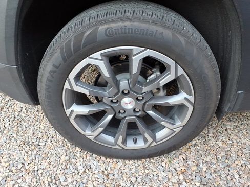 Used 2026 GMC Terrain Elevation w/ Elevation Premium Package FWD image 10