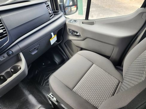 New 2026 Ford Transit 250 148 Medium Roof w/ Load Area Protection Package RWD image 15
