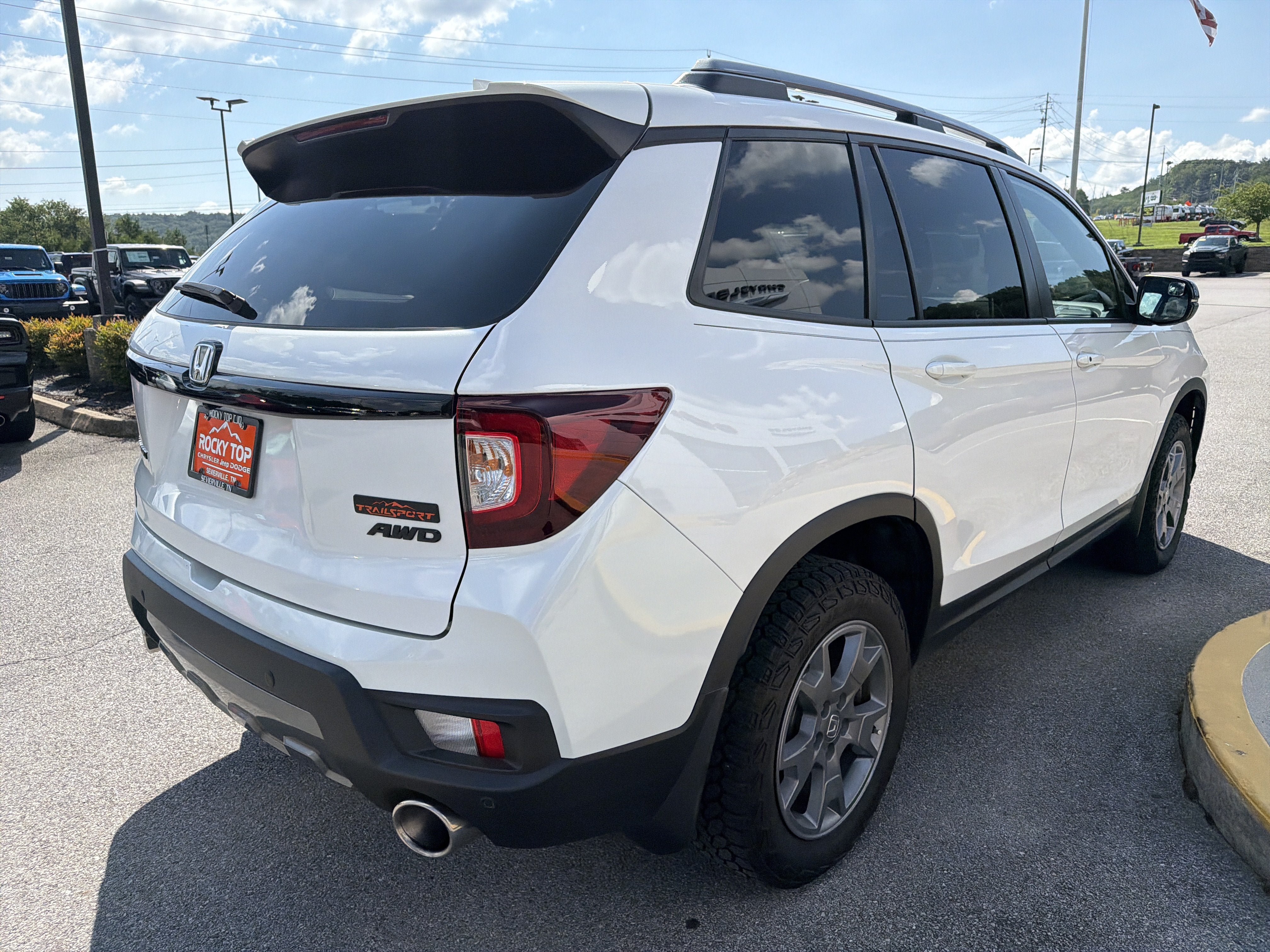 Used 2025 Honda Passport TrailSport image 8