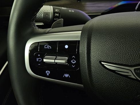 Used 2025 Genesis GV80 2.5T Prestige image 19