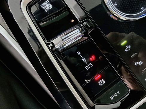 New 2026 BMW 740i xDrive AWD/4WD image 16