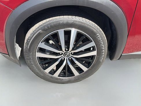 Used 2023 Nissan Pathfinder Platinum w/ Cargo Package image 34