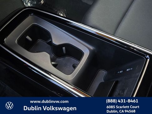 Used 2023 Volkswagen ID.4 Pro S image 19