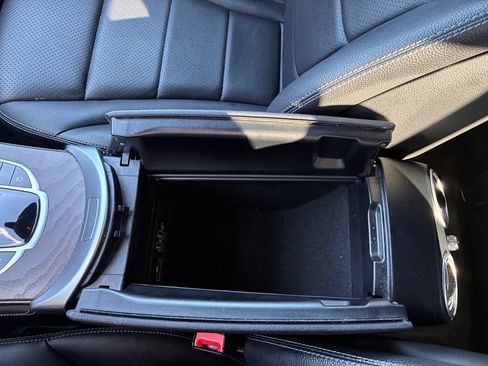 Used 2019 Mercedes-Benz GLC 300 4MATIC image 46