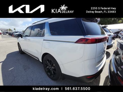 Used 2023 Kia Carnival SX Prestige FWD image 10