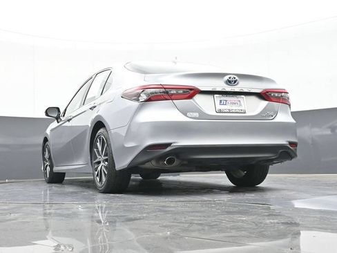 Used 2024 Toyota Camry XLE FWD image 45