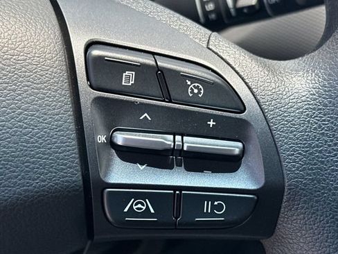Certified 2023 Hyundai Kona SEL AWD/4WD image 21