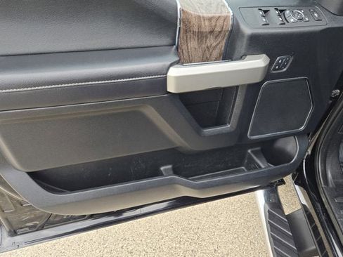 Used 2018 Ford F250 Lariat w/ Lariat Ultimate Package image 22