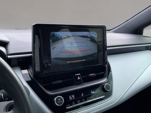 Used 2025 Toyota Corolla SE FWD image 20