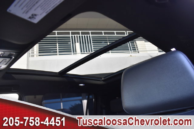 Used 2023 Chevrolet Suburban Z71 w/ Luxury Package AWD/4WD image 26