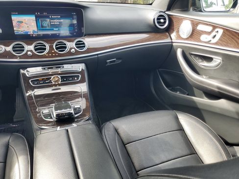 Used 2020 Mercedes-Benz E 350 4MATIC Sedan w/ Driver Assistance Package image 16