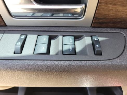 Used 2013 Ford F150 Lariat w/ Luxury Equipment Group RWD image 26