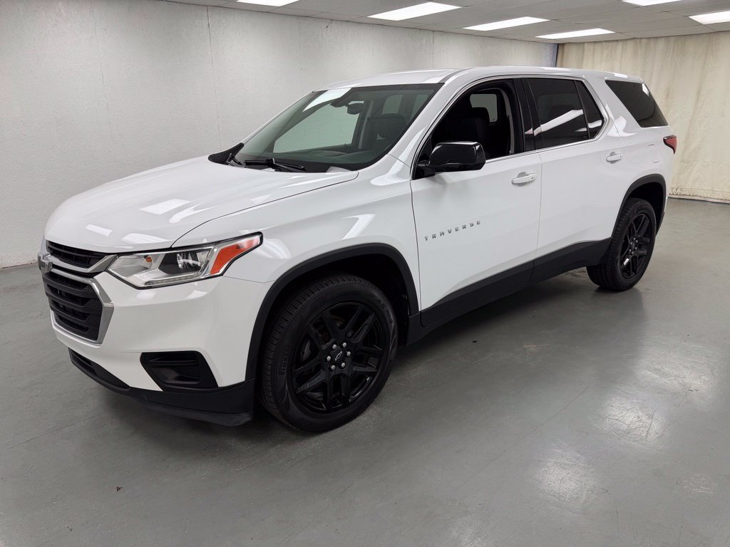 Used 2020 Chevrolet Traverse LS FWD image 1