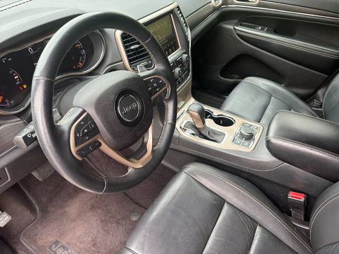 Used 2016 Jeep Grand Cherokee Limited w/ Trailer Tow Group IV AWD/4WD image 9