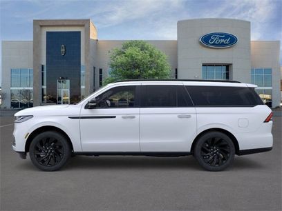New 2025 Lincoln Navigator L Reserve w/ Jet Appearance Package