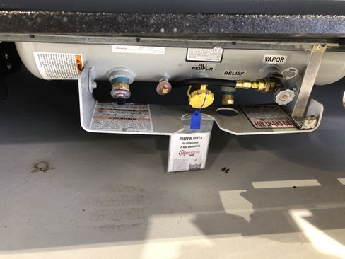 New 2024 RAM ProMaster 3500 w/ Quick Order Package 22H SLT+ FWD image 25