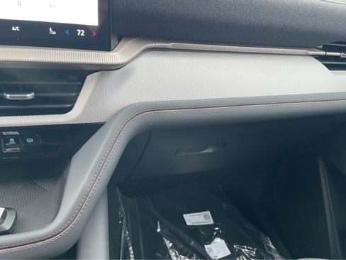 Used 2026 Ford Explorer Active image 27