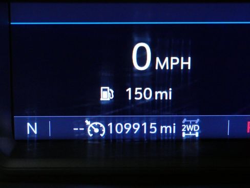 Used 2022 GMC Sierra 3500 SLE w/ SLE Convenience Package image 26