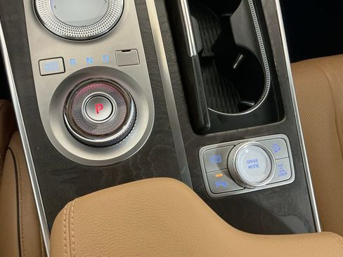 Used 2021 Genesis GV80 3.5T w/ Advanced Package 06 image 14