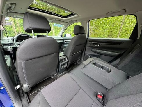 Used 2024 Honda CR-V EX image 9