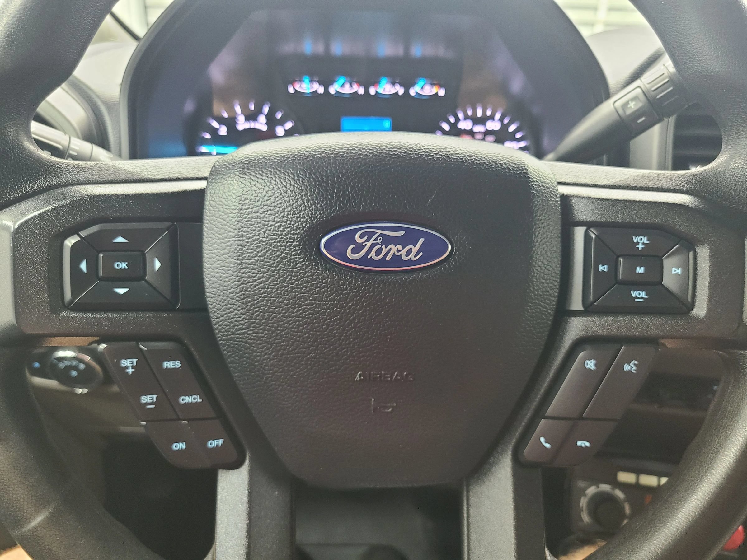 Used 2020 Ford F250 XL w/ Power Equipment Group AWD/4WD image 24