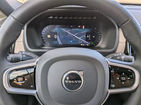 New 2026 Volvo XC90 B6 Plus w/ Protection Package Premier image 37