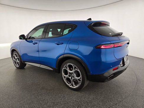 Used 2024 Alfa Romeo Tonale Veloce AWD/4WD image 16