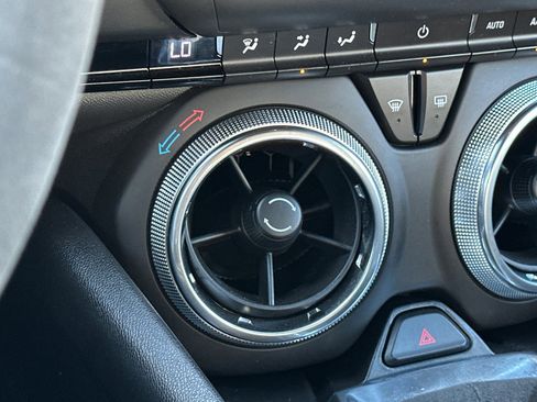 Used 2018 Chevrolet Camaro SS image 28