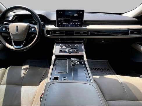 Used 2020 Lincoln Aviator Grand Touring w/ Equipment Group 302A AWD/4WD image 16