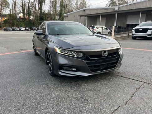 Used 2018 Honda Accord Sport image 8