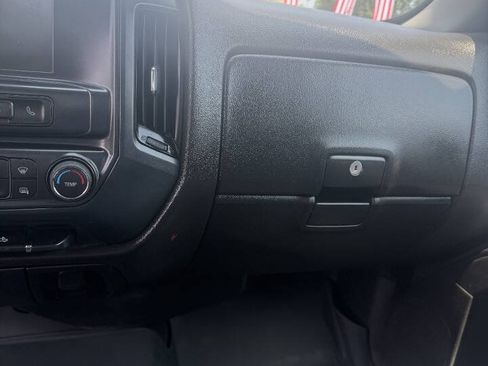 Used 2019 Chevrolet Silverado 2500 W/T w/ WT Convenience Package RWD image 9