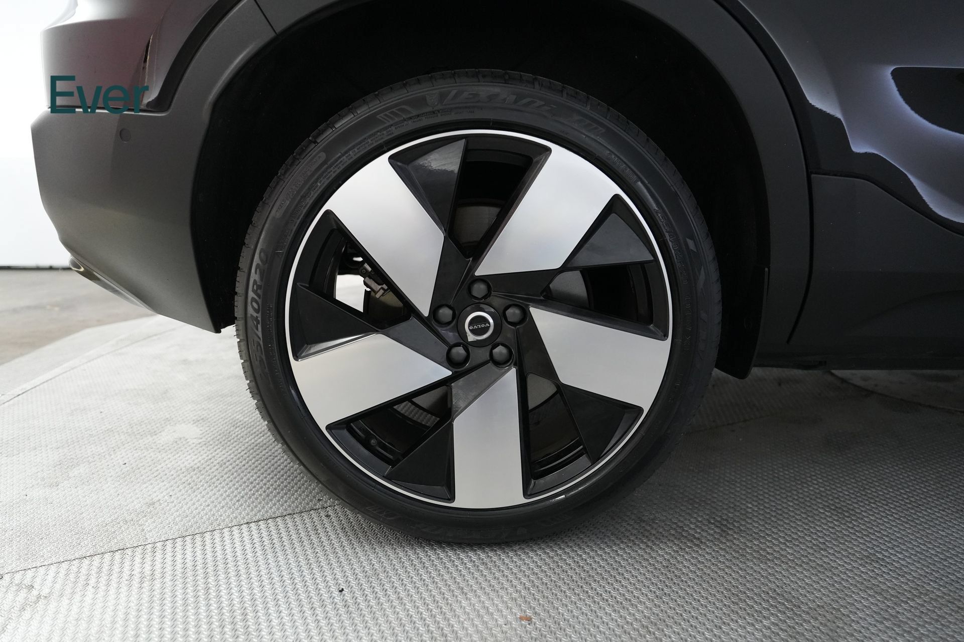 Used 2023 Volvo C40 P8 Recharge Ultimate AWD/4WD image 21
