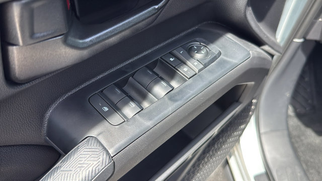Used 2025 Toyota Tacoma SR5 RWD image 16