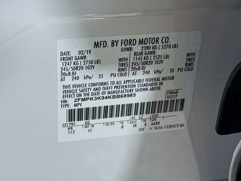 Used 2019 Ford Edge Titanium FWD image 41