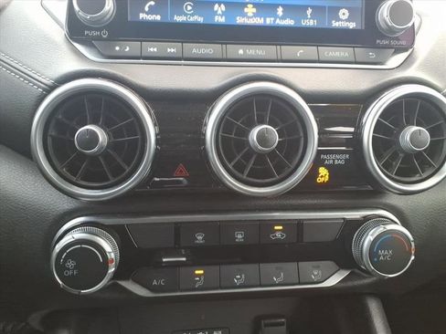 Used 2022 Nissan Sentra SV image 18