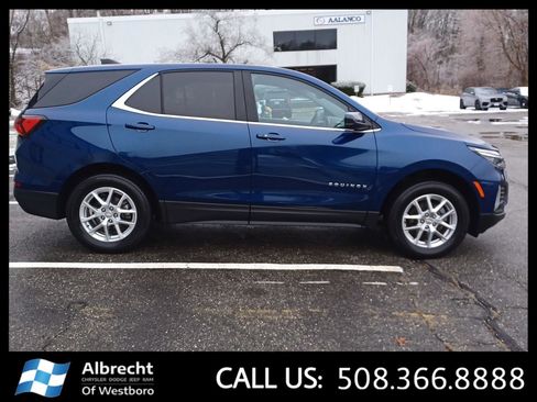 Used 2023 Chevrolet Equinox LT image 6