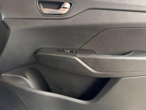 Used 2022 Hyundai Accent SEL image 22