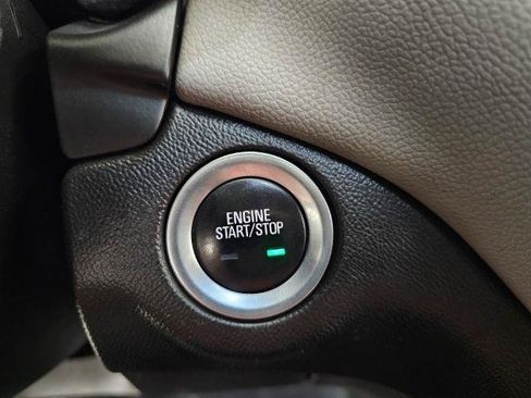 Used 2020 Chevrolet Equinox LS FWD image 20