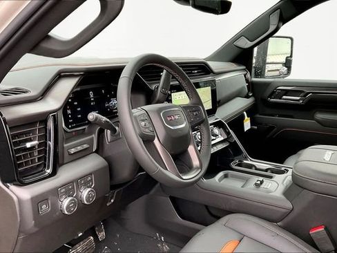 New 2026 GMC Sierra 2500 AT4 w/ AT4 Premium Plus Package image 7