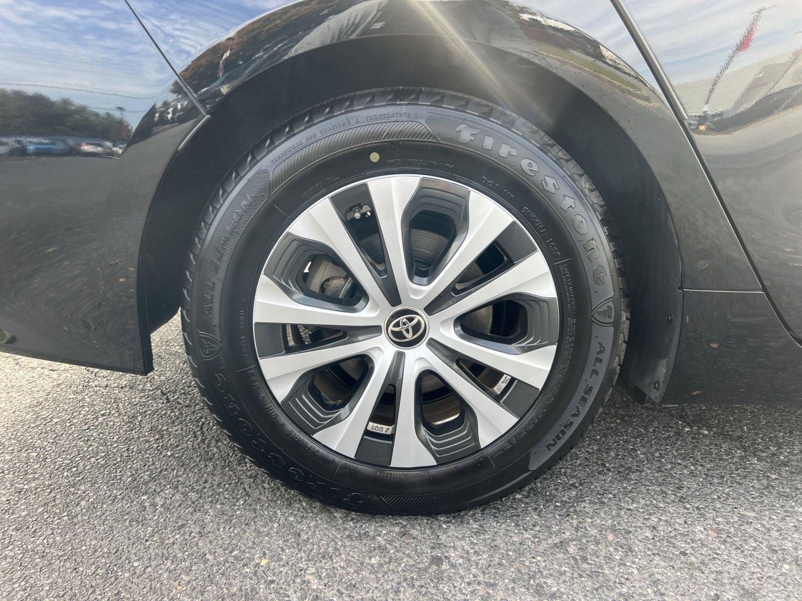 Used 2021 Toyota Prius Prime LE FWD image 12
