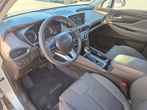 Used 2019 Hyundai Santa Fe SE image 15