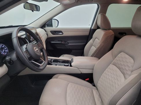 Used 2022 Nissan Pathfinder SV image 17