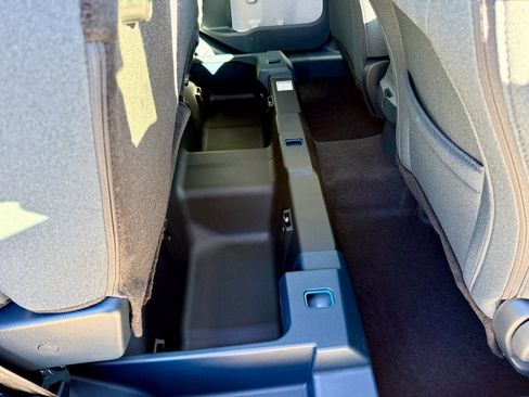 New 2025 Ford Maverick XLT w/ XLT Luxury Package image 16