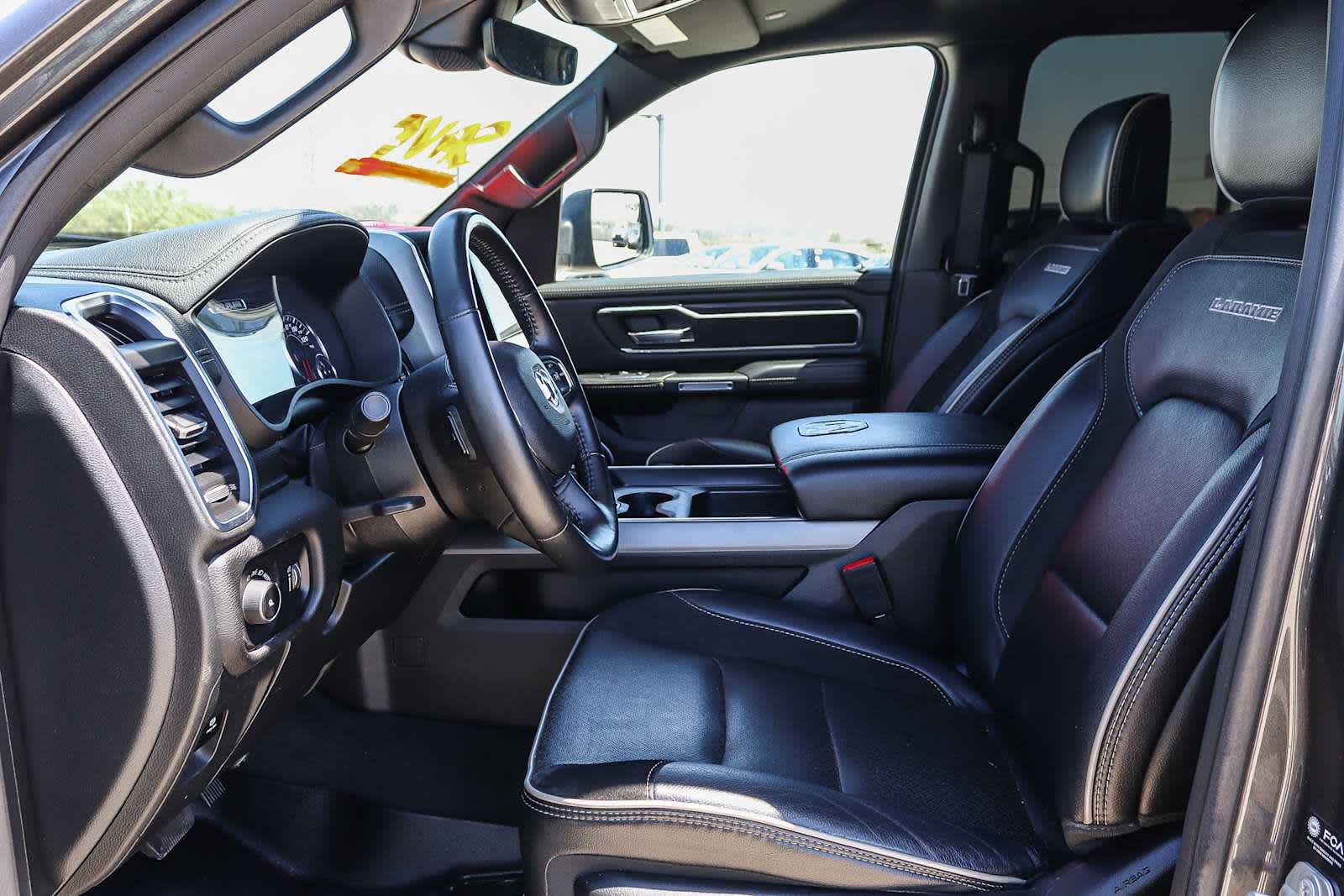 Used 2024 RAM 1500 Laramie AWD/4WD image 17